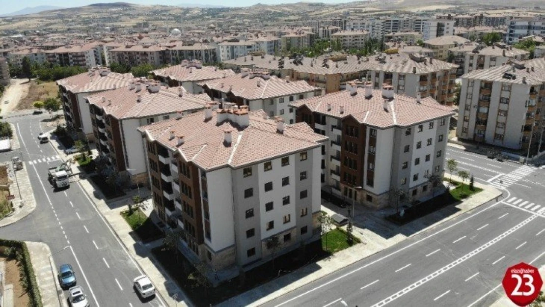 Elazığ'da ilk deprem konutları tamamlandı, 7 ayda yeni bir Dilek Sitesi dikildi