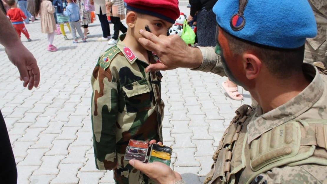 Elazığ'da Jandarma Ekipleri Ahıska Türkleri İçin Etkinlik Düzenledi