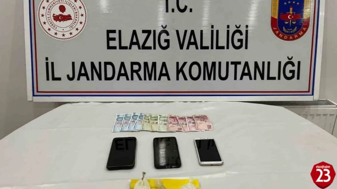 Elazığ'da jandarma ekipleri uyuşturucuya geçit vermiyor