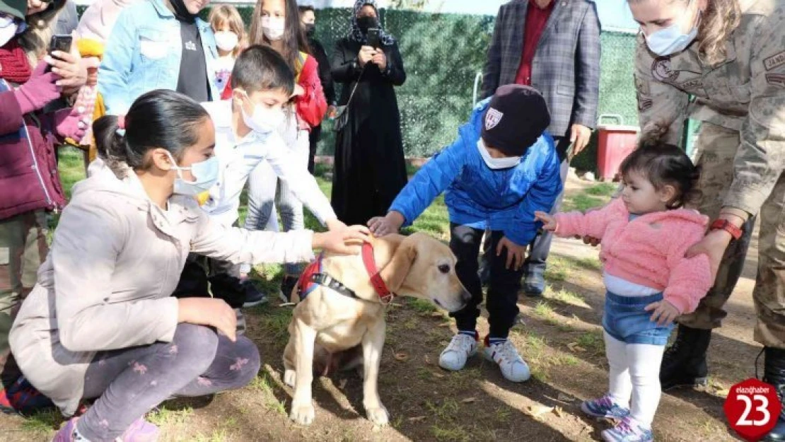 Elazığ'da Jandarma, Kanserle Savaşan Minik Kahramanları Ağırladı