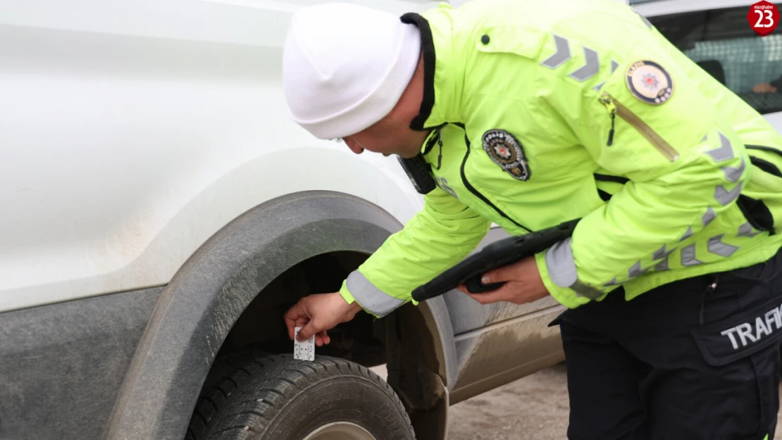 Elazığ'da Kış Lastiği Denetimi, Trafik Ekiplerinden Sürücülere Uyarı ve Bilgilendirme