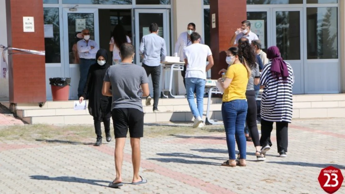 Elazığ'da KPSS Heyecanı Yaşandı