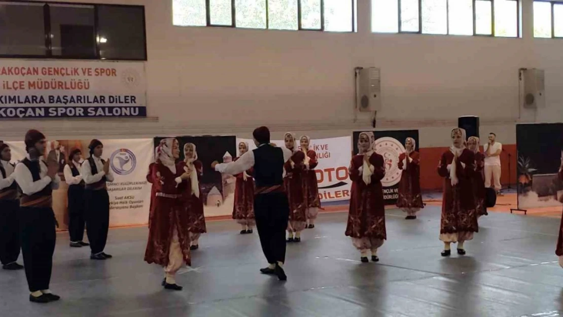 Elazığ'da Kulüpler Arası Halk Oyunları Yarışması bölge finali yapıldı