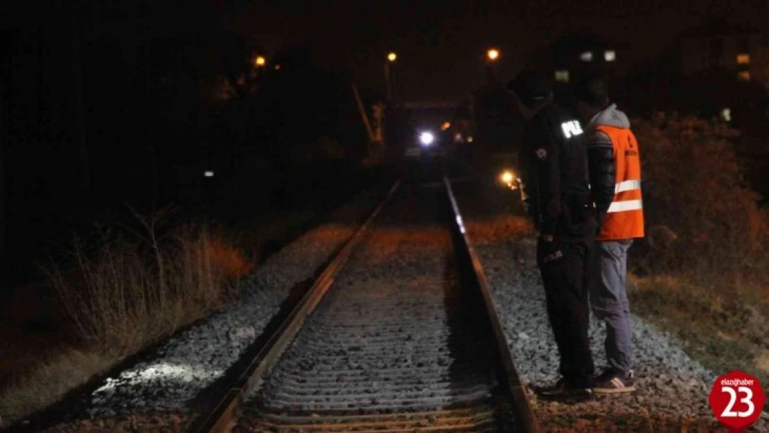 Elazığ'da Makinistin İhbarı Polisi Alarma Geçirdi, Raylar Didik Didik Arandı