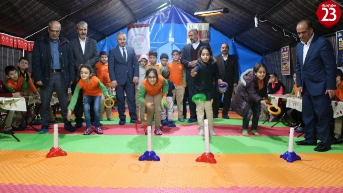 Elazığ'da öğrencilerin sosyal anlamda desteklenmesi için etkinlik çadırı