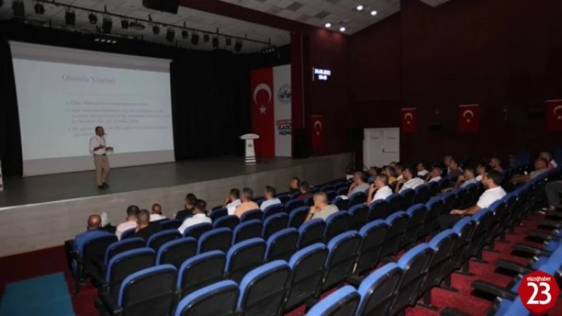 Elazığ'da otobüs şoförlerine eğitim verildi