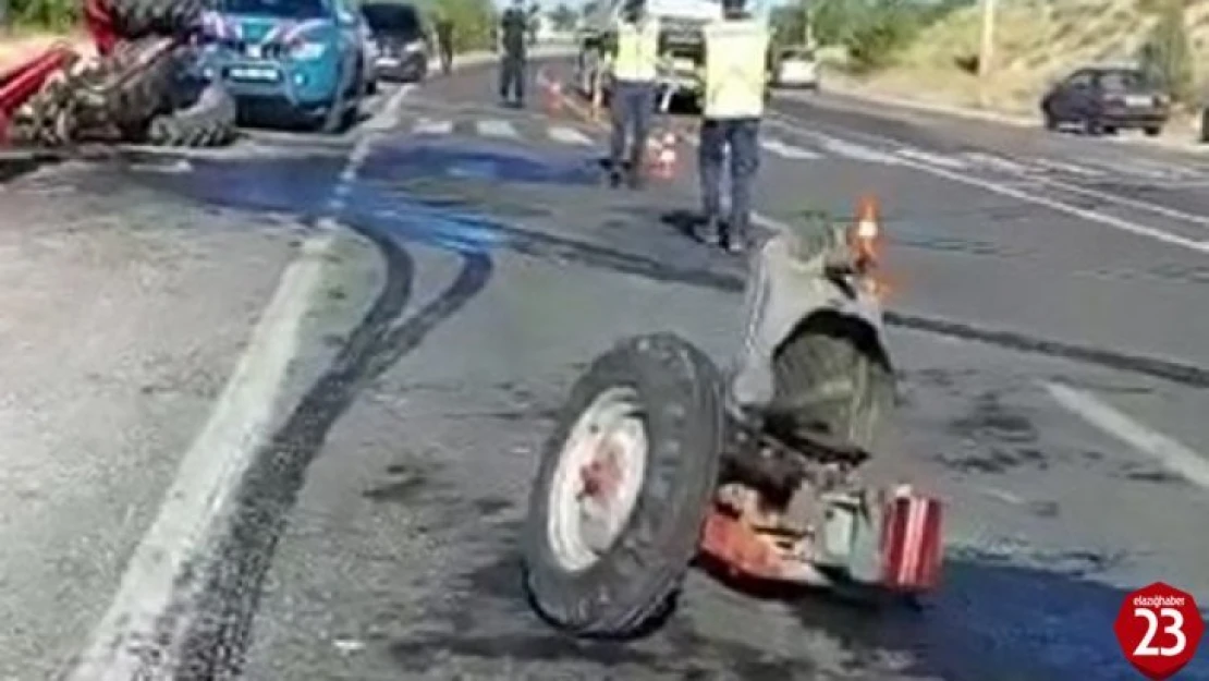 Keban Yolunda Feci Kaza, Otomobil İle Çarpışan Traktör İkiye Bölündü 2 Yaralı