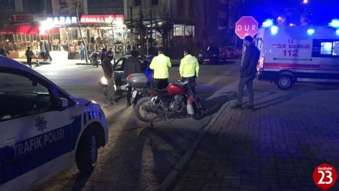 Elazığ'da otomobil ile motosiklet çarpıştı: 1 yaralı