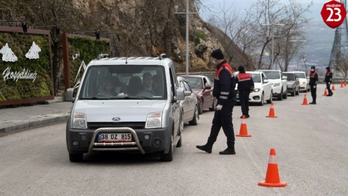 Elazığ'da Pandemi Kurulu kararıyla tarihi Harput Mahallesi'ne ziyaret kısıtlaması