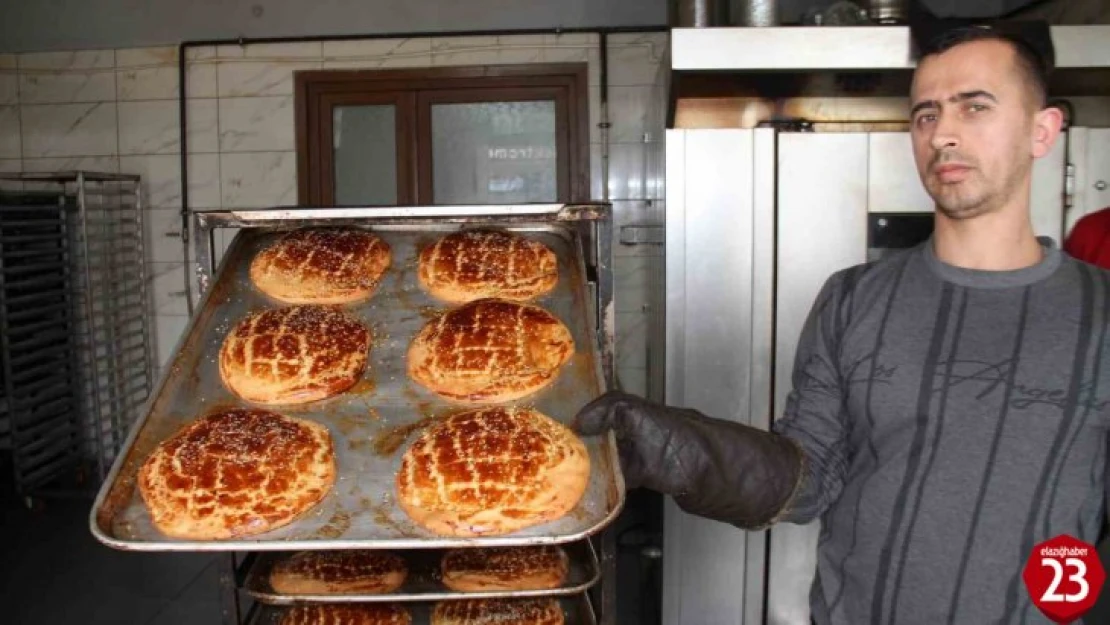 Elazığ'a Özgü Nohut Ekmek, Tezgahlardaki Yerini Aldı