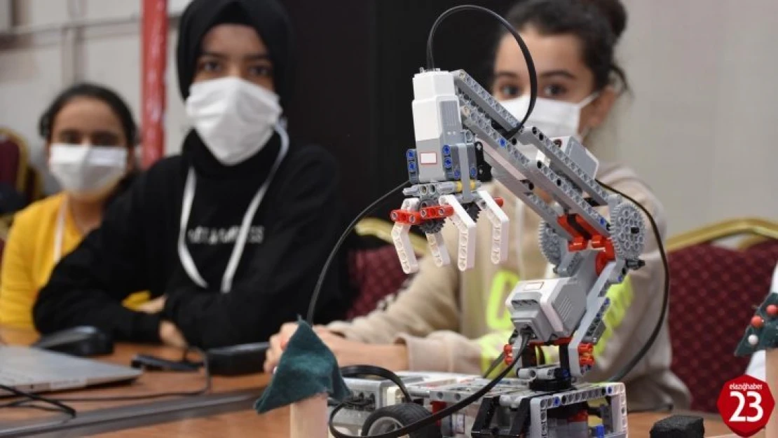 Elazığ'da Robotik ve Kodlama Proje Şenliği başladı