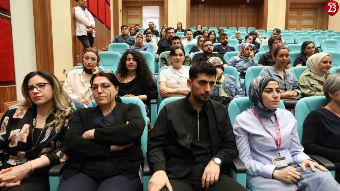 Fırat Üniversitesi Hastanesi'nde Sağlık Çalışanlarına 'İleri Yaşam Desteği' Eğitimi Verildi