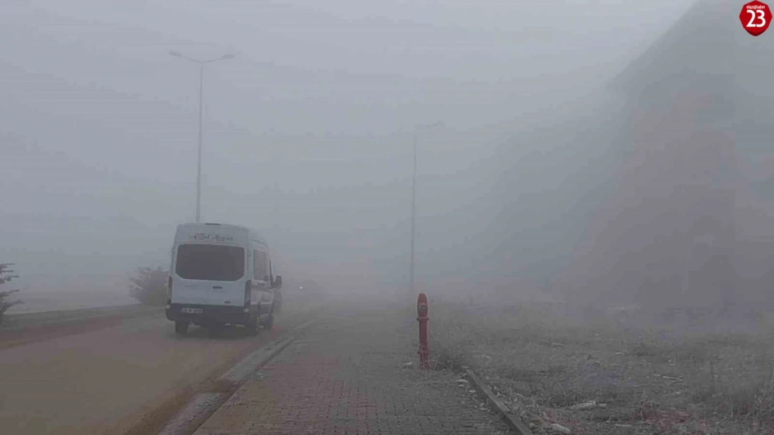 Elazığ'da Yoğun Sis: Görüş Mesafesi 10 Metreye Kadar Düştü