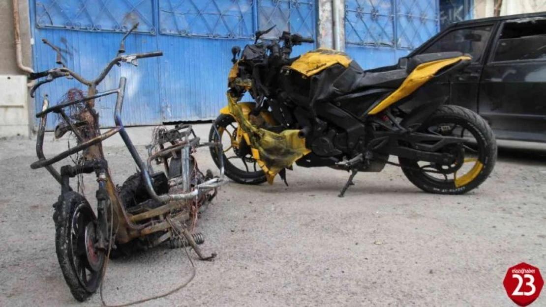 Elazığ'da 400 Bin Liralık Motosikletler Yangında Kül Oldu