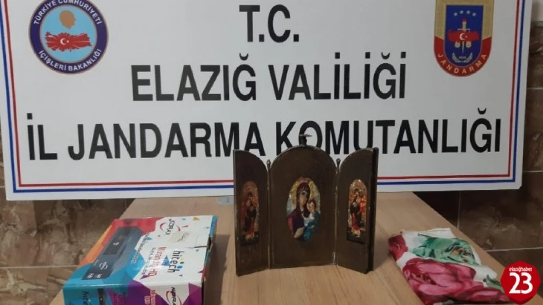 Elazığ'da Tarihi Pirinç Fresk Ele Geçirildi