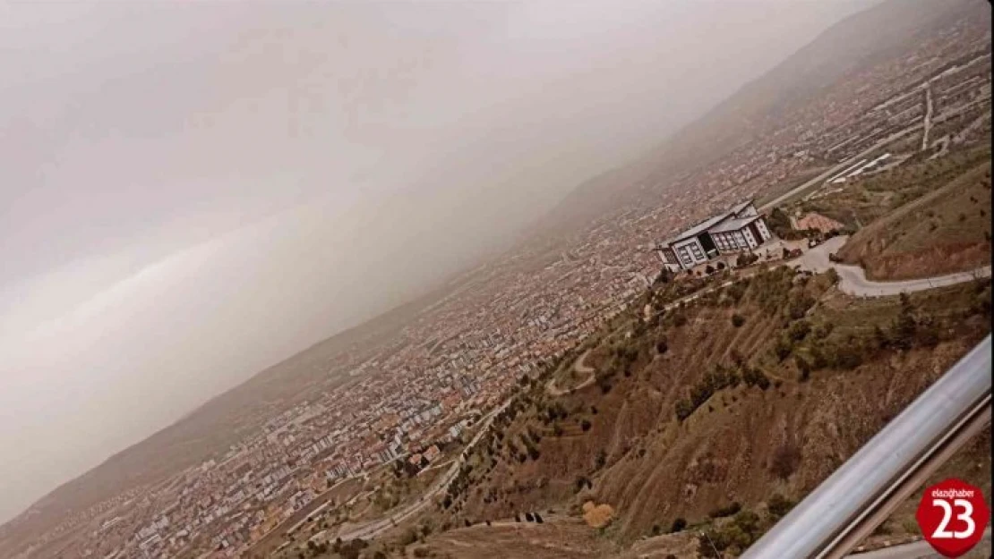 Elazığ'da toz taşınımı etkili oldu