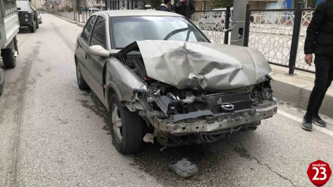 Elazığ'da trafik kazası: 1 yaralı