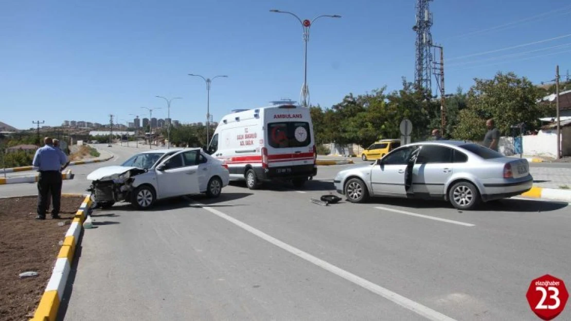 Elazığ'da trafik kazası: 2 yaralı