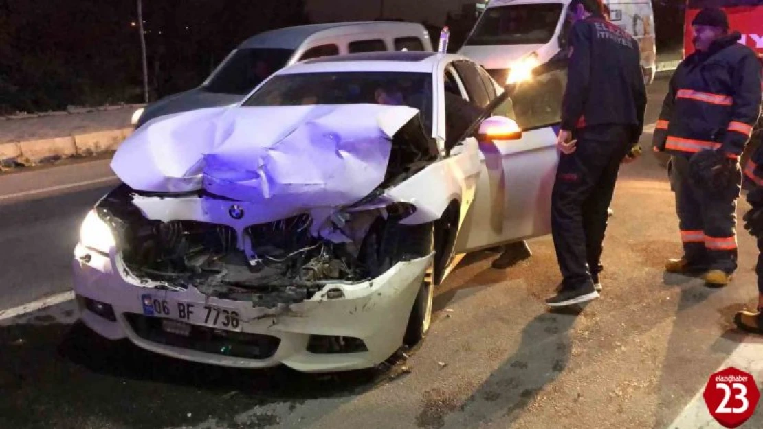 Elazığ'da trafik kazası: 2 yaralı