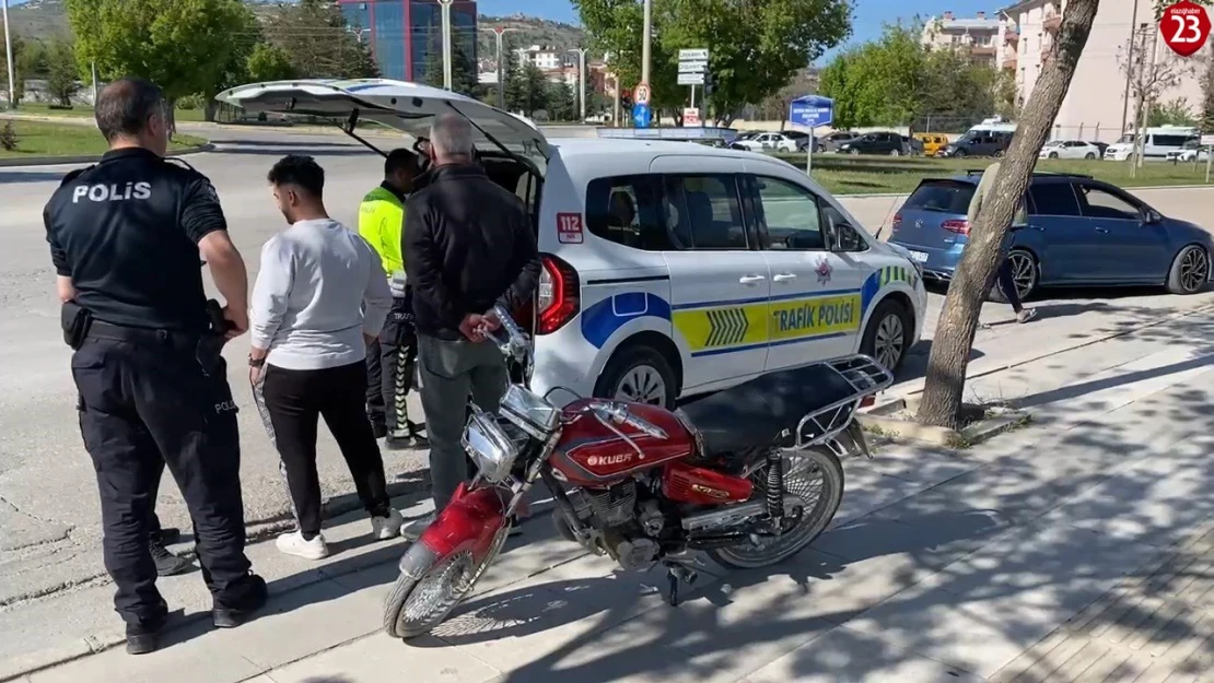 Elazığ'da trafik kazası: 2 yaralı