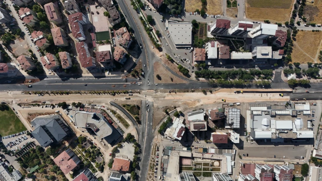 Elazığ'da Trafik Rahatlıyor: Malatya Caddesi Hazardağlı Kavşağı'nda Yeni Nesil Düzenleme