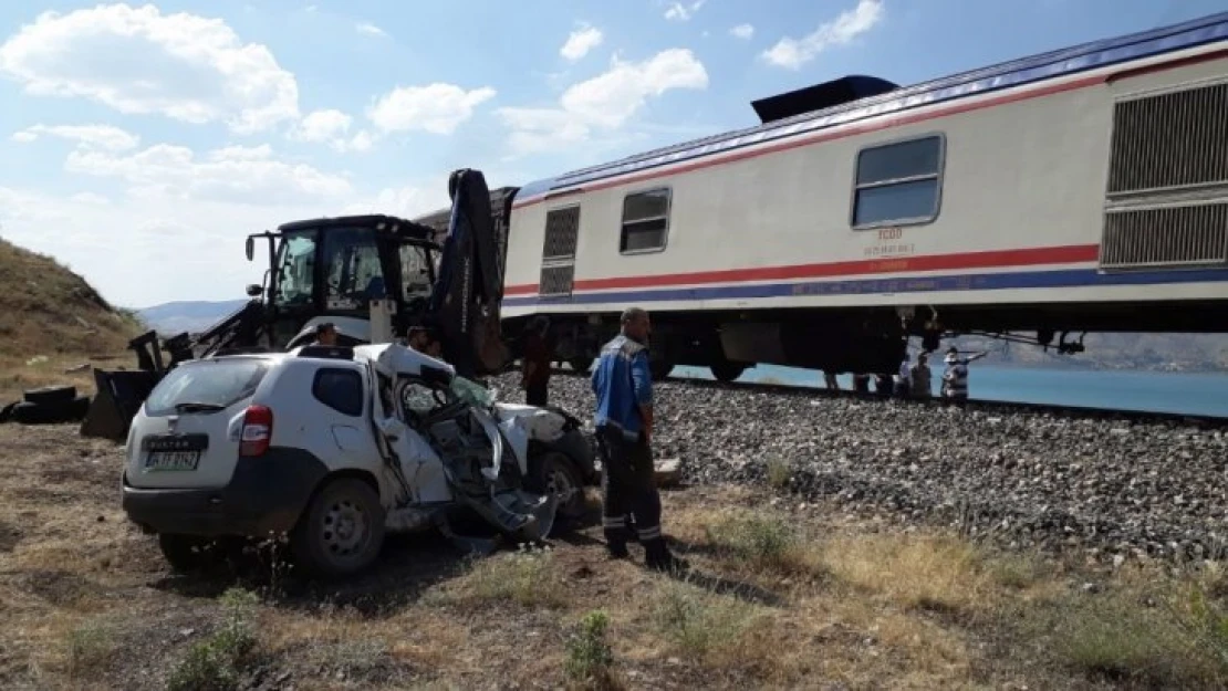 Sivrice Maden Arasında Tren Kazası, 1 Ölü, 2 Yaralı