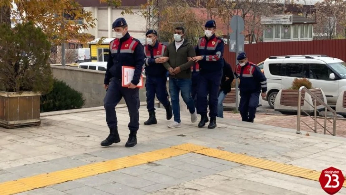 Elazığ'da vagonların bağlantı kancalarını çalan şüpheliler yakalandı