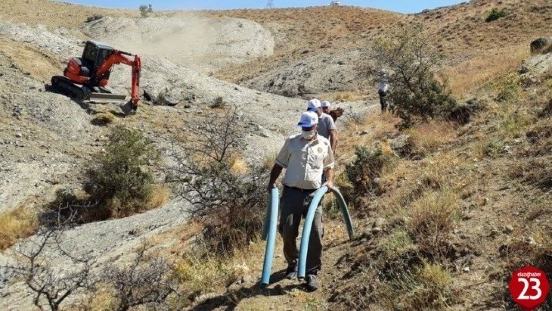 Elazığ'da yaban hayvanları için su göletleri oluşturuldu