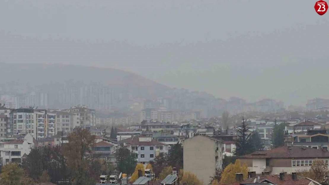 Elazığ'da Yağış ve Sis Hayatı Olumsuz Etkiliyor