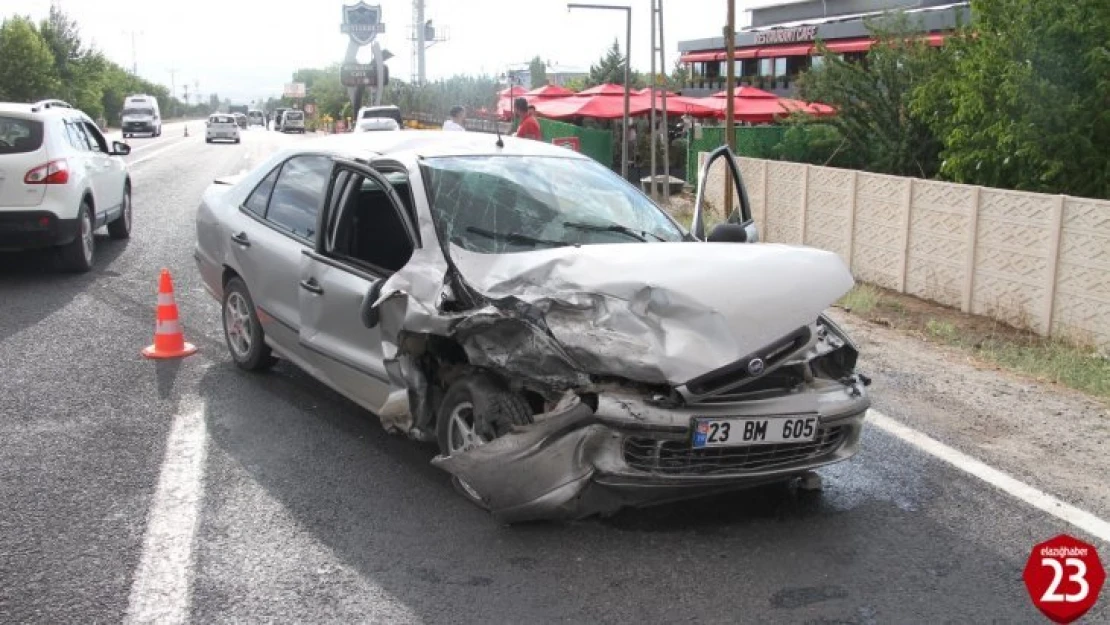 Keban Yolunda Zincirleme Trafik Kazası, 3 Yaralı