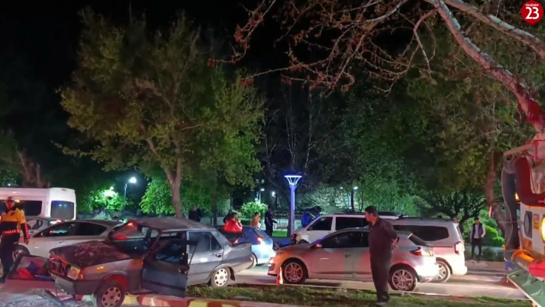 Elazığ'da zincirleme trafik kazası: 2 yaralı