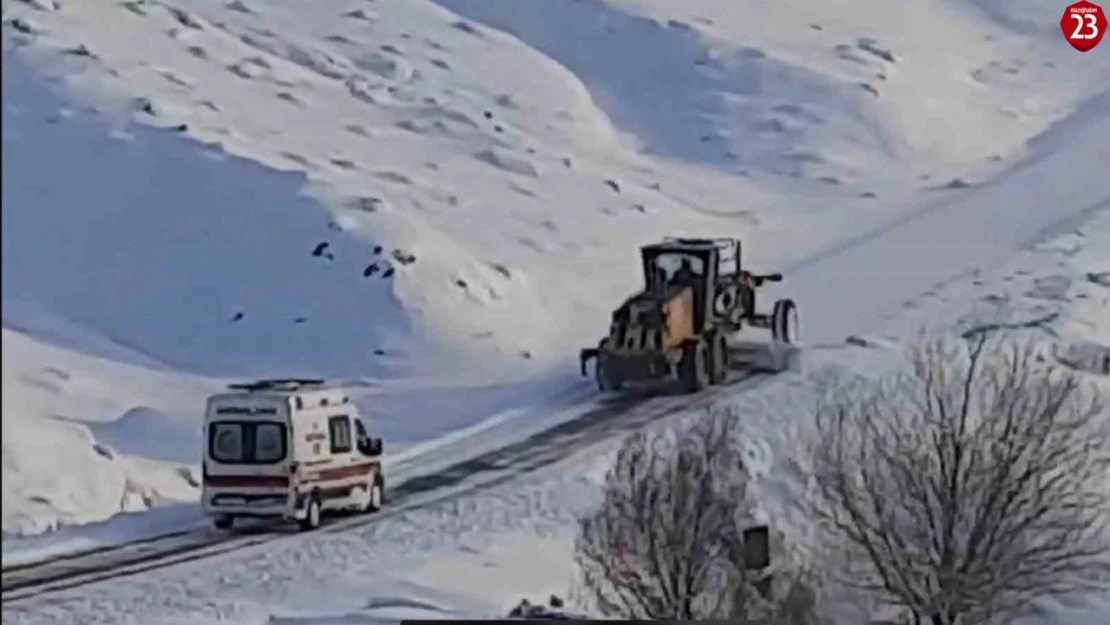 Elazığ'da Kar Engeli Aşıldı: Hasta Vatandaş İçin Ekipler Seferber Oldu