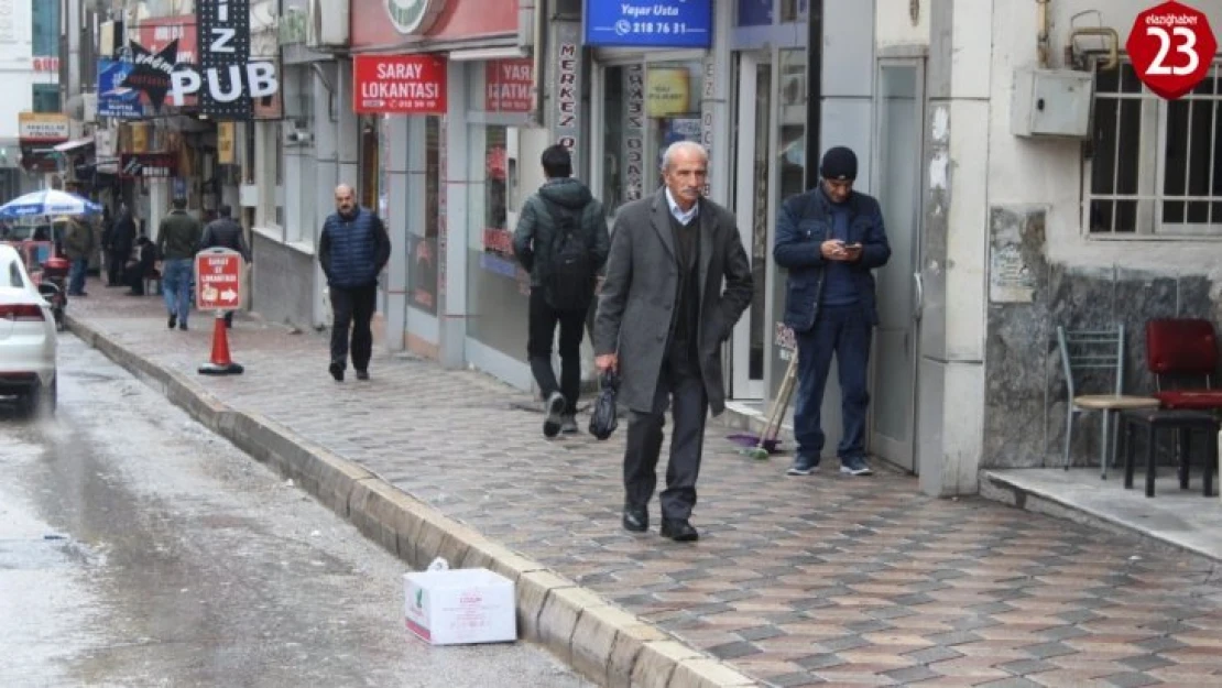 Elazığ'daki 4.9 deprem, okullar tatil edildi