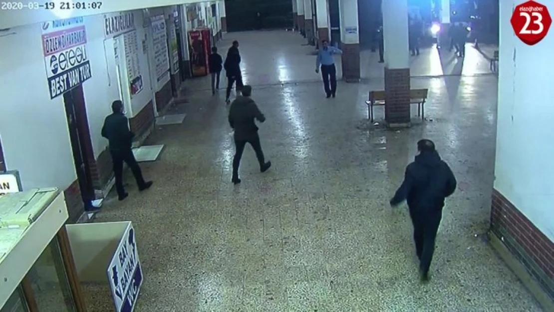 Elazığ'daki 5.0'lık deprem anı kamerada