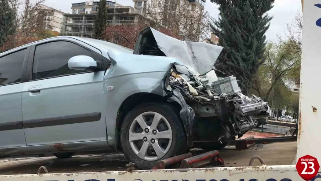 Elazığ'daki kazada yaralanan sürücü hayatını kaybetti