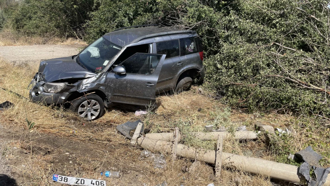 Elazığ'daki Trafik Kazasında 4 Kişi Yaralandı