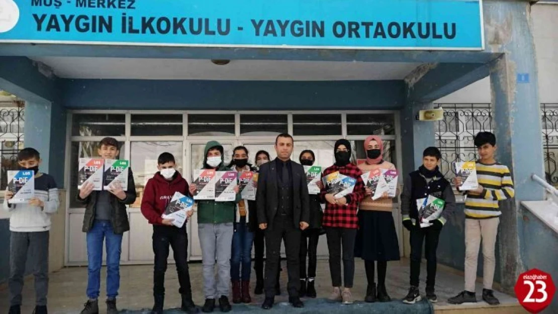 Elazığ'dan Muş'a kitap desteği