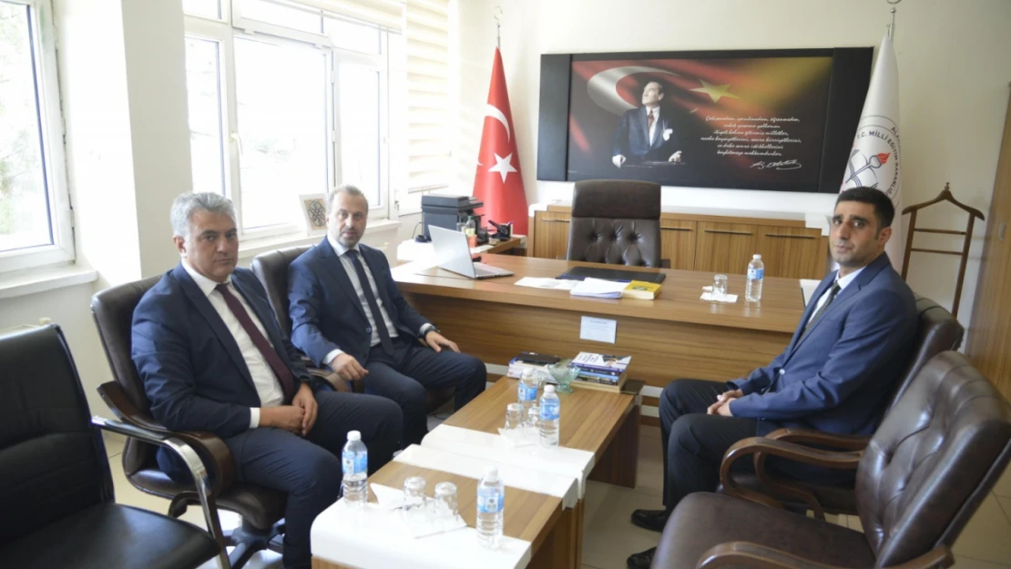 Elazığ İl Milli Eğitim Müdürü Beraat Şahin'den Alacakaya ve Arıcak'a Eğitim Ziyareti