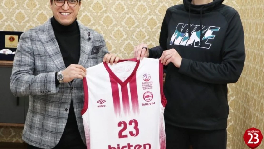 Elazığ İl Özel İdare, Kristine Vitola'yı transfer etti