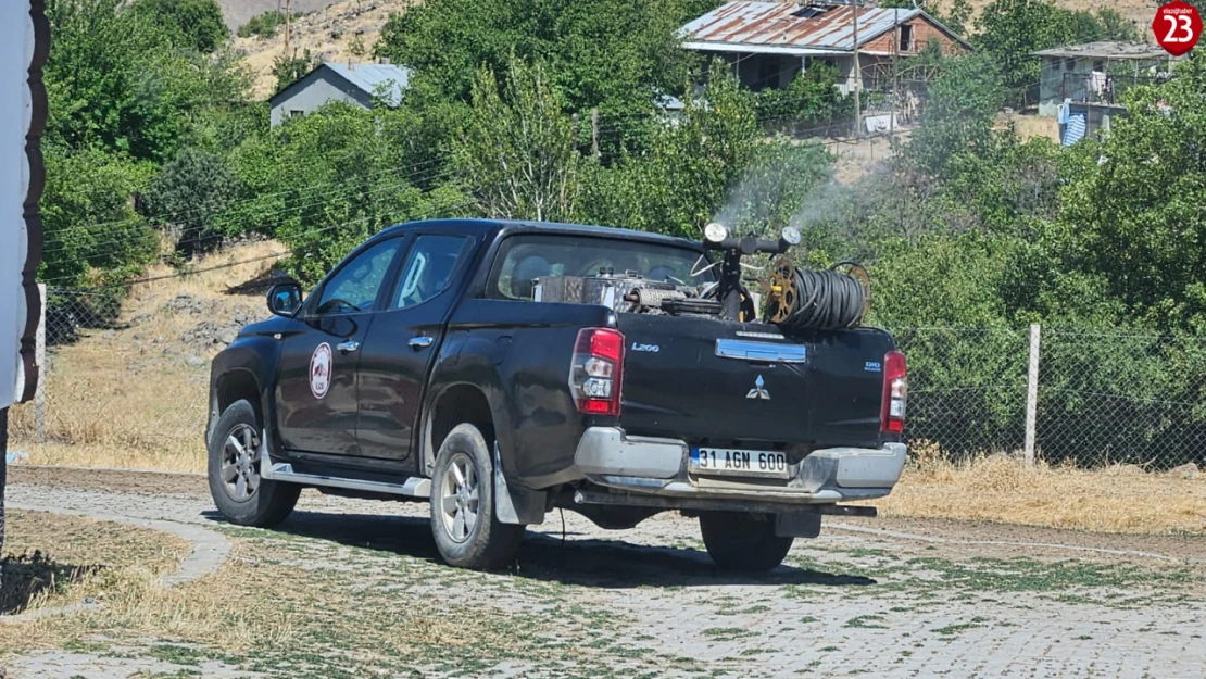 Elazığ İl Özel İdaresi İlaçlama Çalışmalarını Sürdürüyor