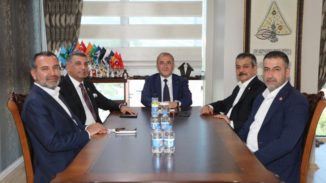 Elazığ'ın Acil Gündemleri Masada: Su Sorunu, Kentsel Dönüşüm ve Çimento Fabrikası