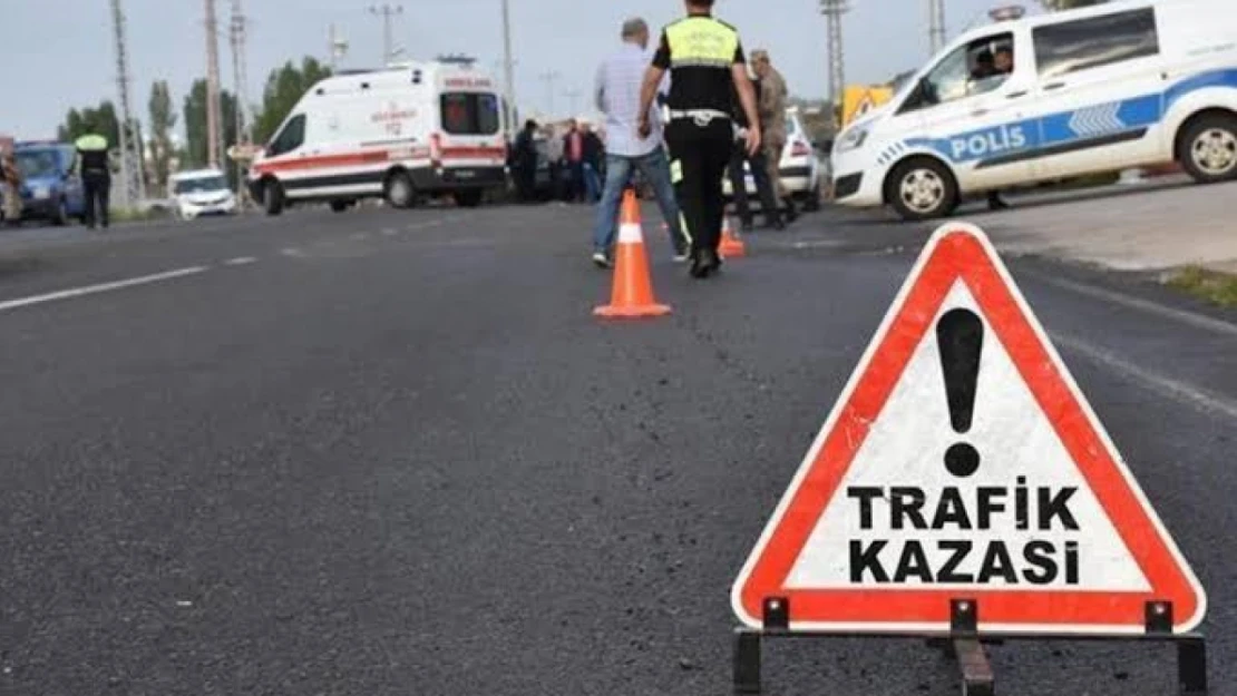 Elazığ'ın Maden İlçesinde Motosiklet Kazası: 1'i Ağır 2 Yaralı