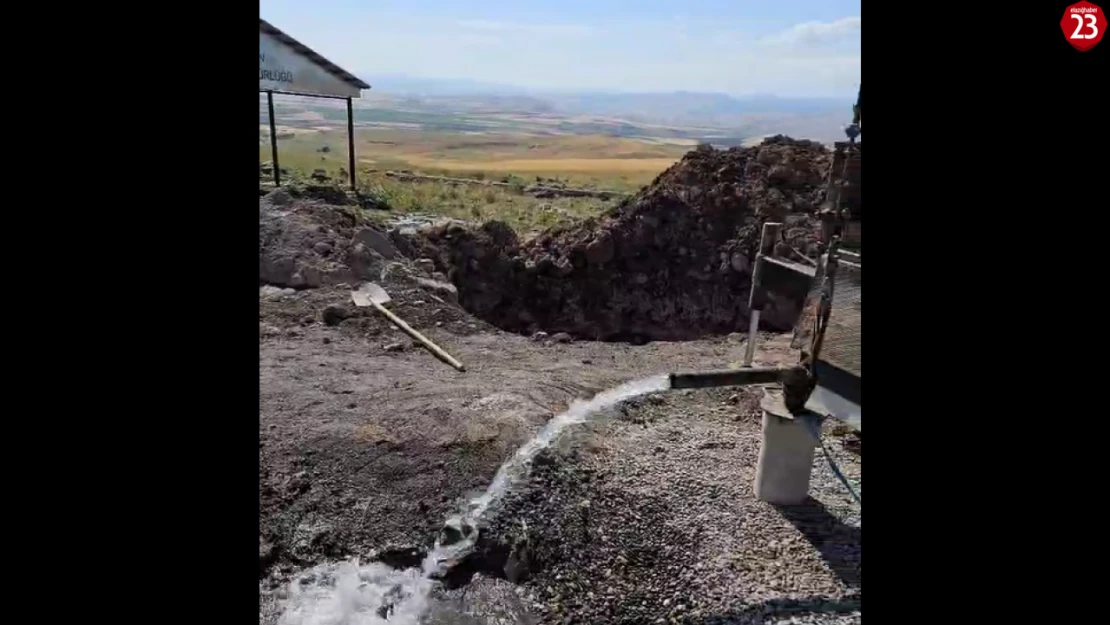Elazığ Karakoçan Savucak Köyü'nde 165 Metre Derinlikte İçme Suyu Kaynağı Bulundu