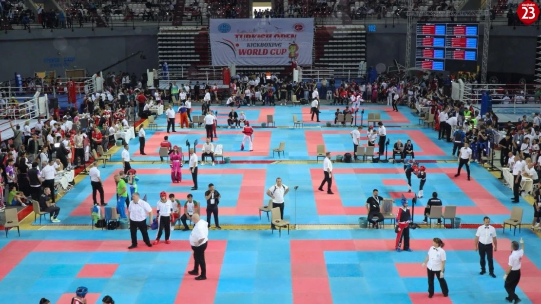 Elazığlı Sporcular WAKO Kickboks Dünya Kupası'ndan Madalyalarla Döndü