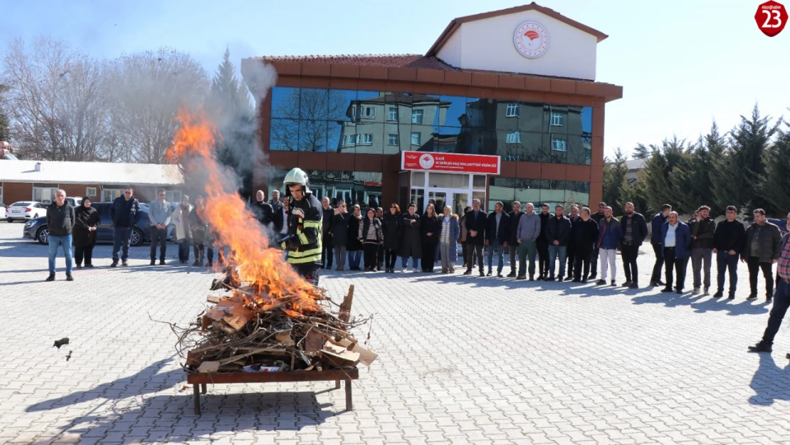 Elazığ Su Ürünleri Araştırma Enstitüsü'nde Yangın Eğitimi ve Tatbikat Gerçekleştirildi