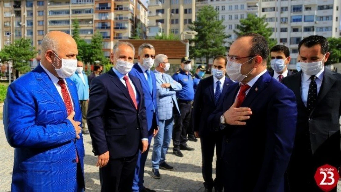 Elazığ Valisi Yırık, 'Dokunulmadık gönül bırakmayacağız' diyerek göreve başladı