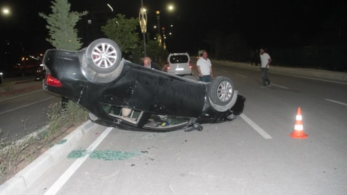 Elazığ'da 2 Ayrı Trafik Kazası, 5 Yaralı