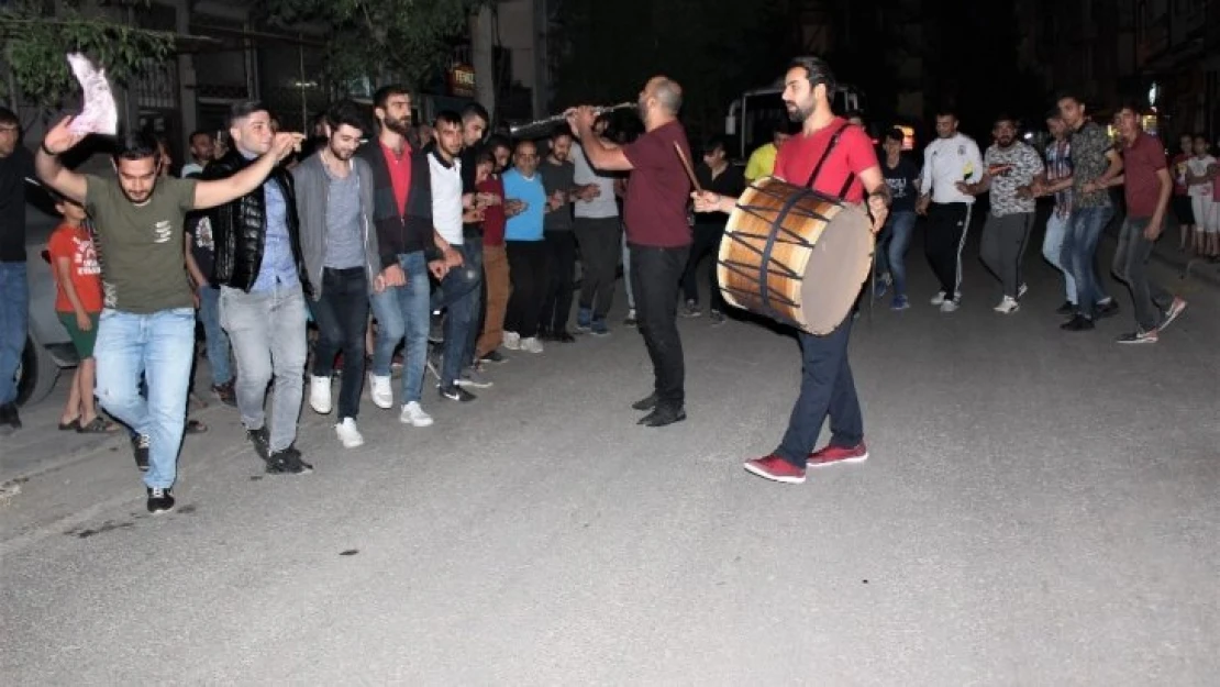 Elazığ'ın Değişmeyen Geleneği, Sahur Halayı