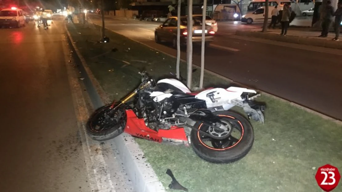 Elazığ'da Motosiklet Yayaya Çarptı 1 Ölü, 2 Yaralı