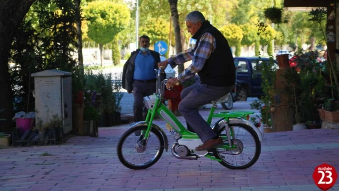 Zülfü Usta, 1951 Model Mini Mobilete Gözü Gibi Bakıyor